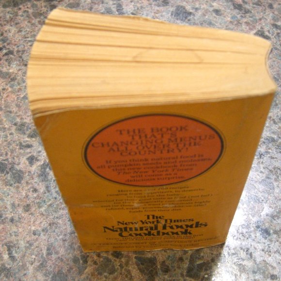 Vintage Cookbook New York Times Natural Foods Jean Hewitt 1971 Avon 1972 Health - Picture 3 of 4